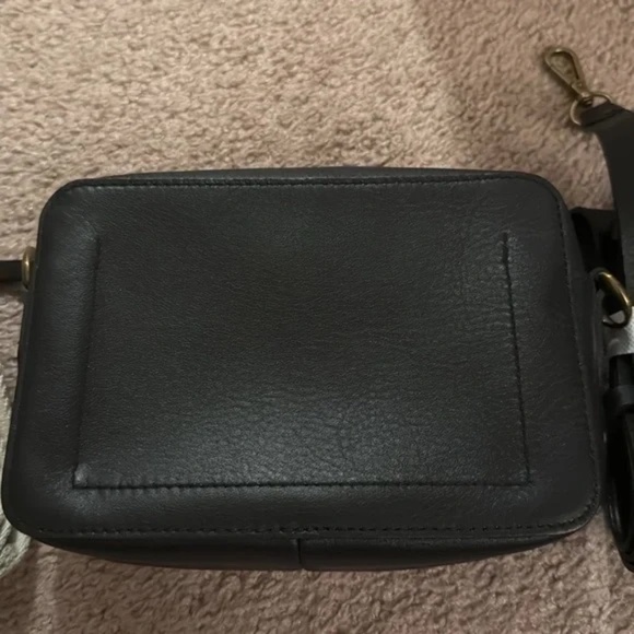 New* Madewell Transport Camera Bag - Picture 7 of 8